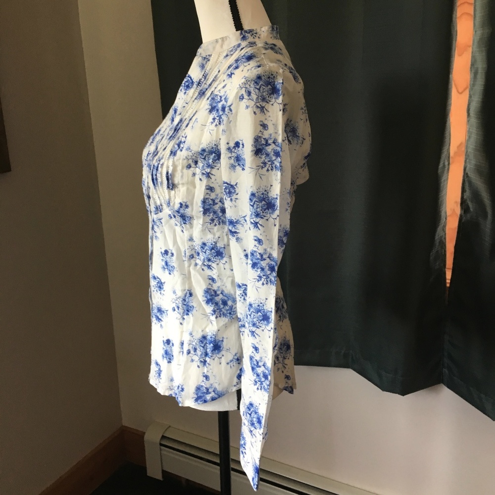 Blue Floral Button Up - Picture 3 of 6